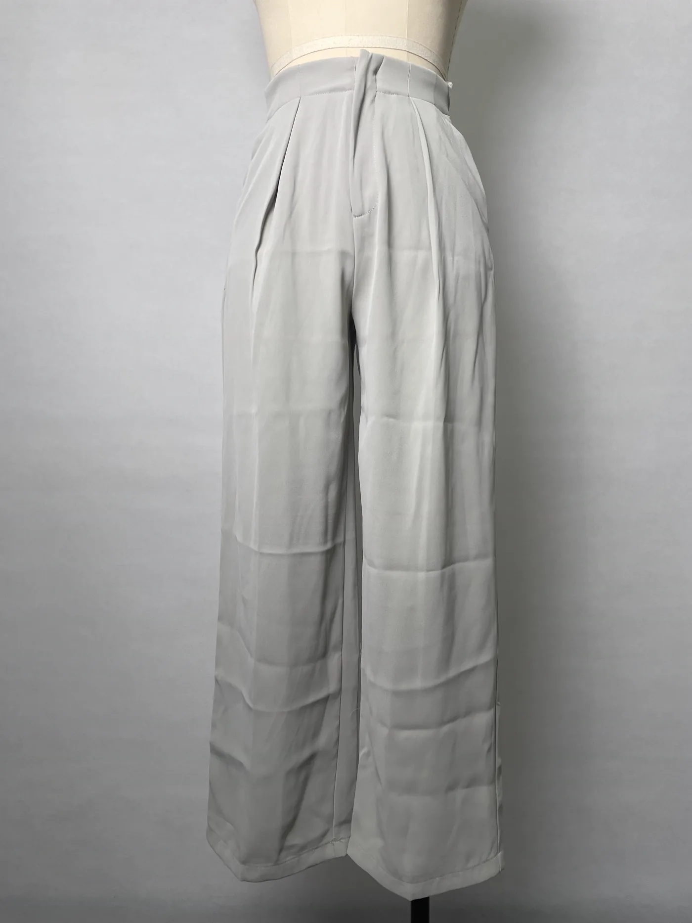 women bottoms and jumpsuits manufacturing sample 13